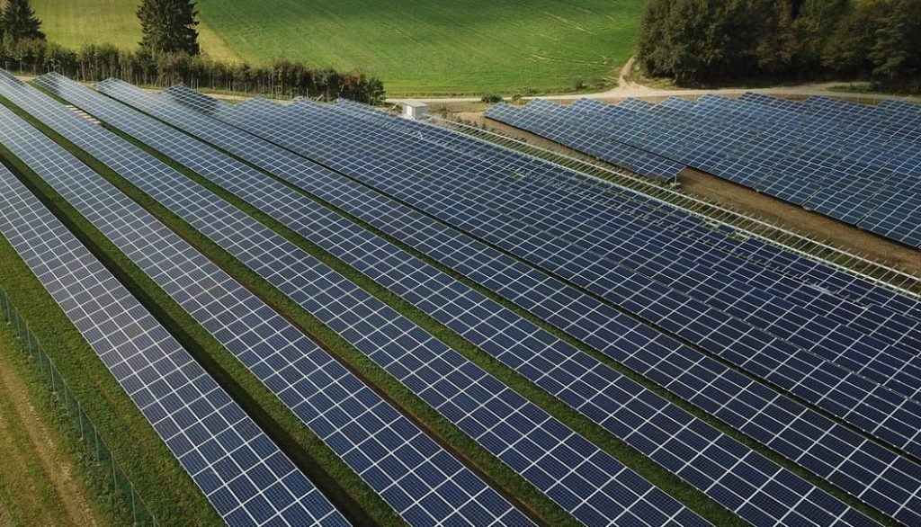 parc panouri fotovoltaice